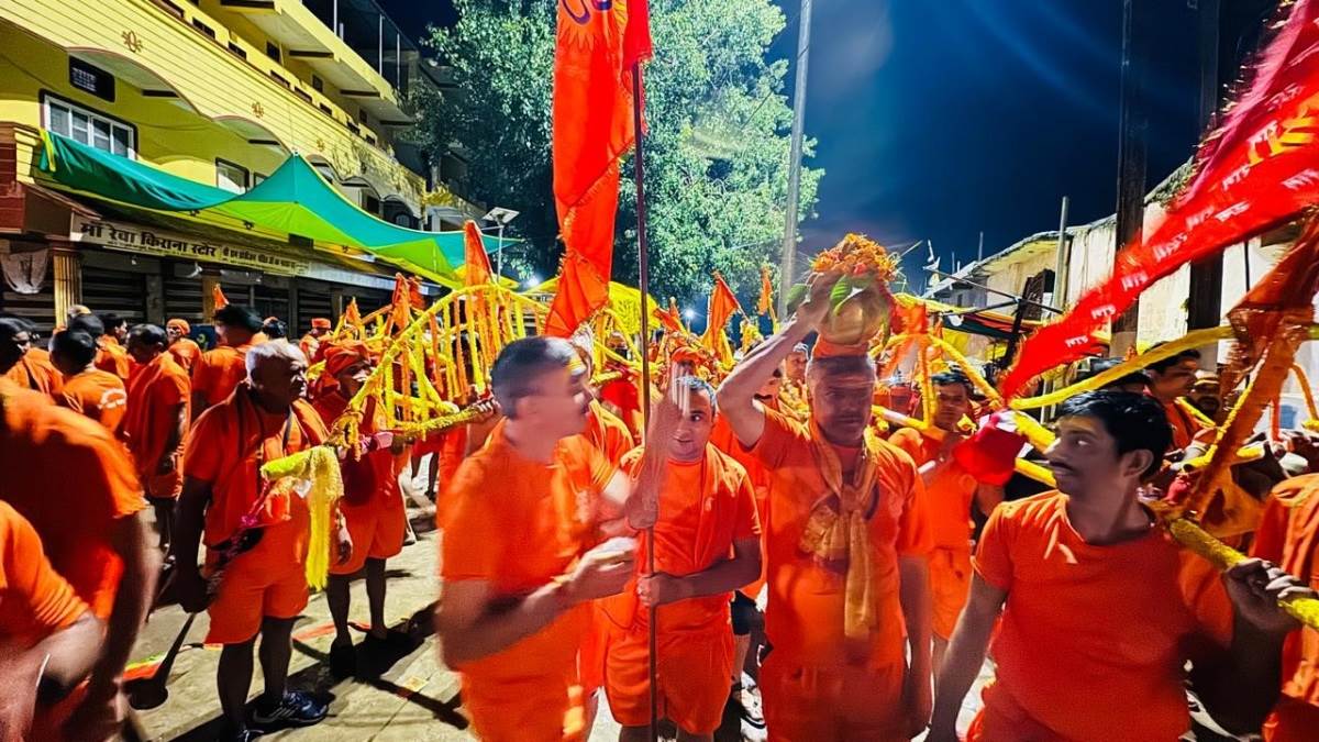 Sawan 3rd Somwar: सोमवार को कावड़िए मां नर्मदा नदी के जल से करेंगे शिवजी का अभिषेक