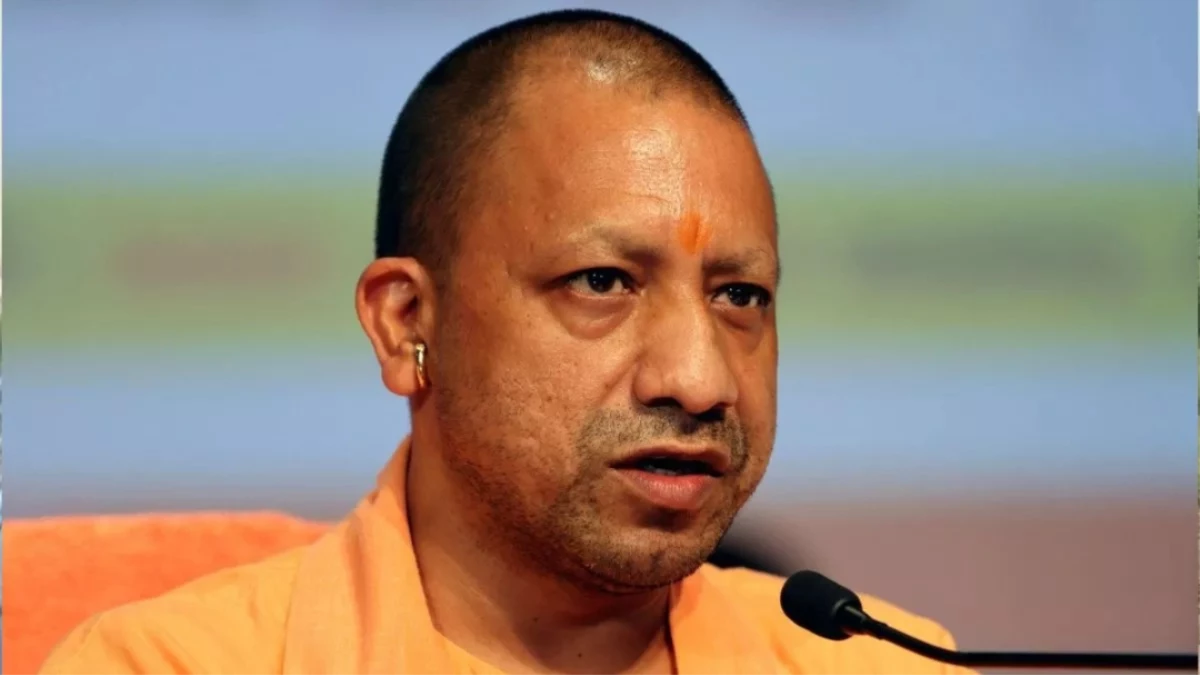 PET परीक्षा के लिए यूपी सरकार की बड़ी तैयारी, चलेंगी 11 हजार बसें और स्पेशल ट्रेनें