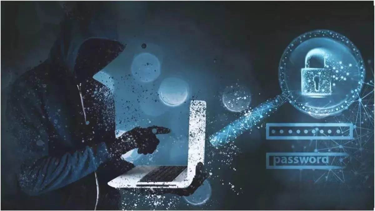 बरेली में साइबर गिरोह का भंडाफोड़... ठगों के पाकिस्तान से लिंक उजागर, ट्रांसफर करते थे पैसे