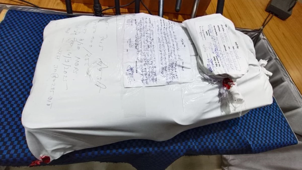 शिवपुरी में 6 करोड़ की 30 किलो चरस के साथ होटल संचालक गिरफ्तार, कई BJP नेताओं का है करीबी