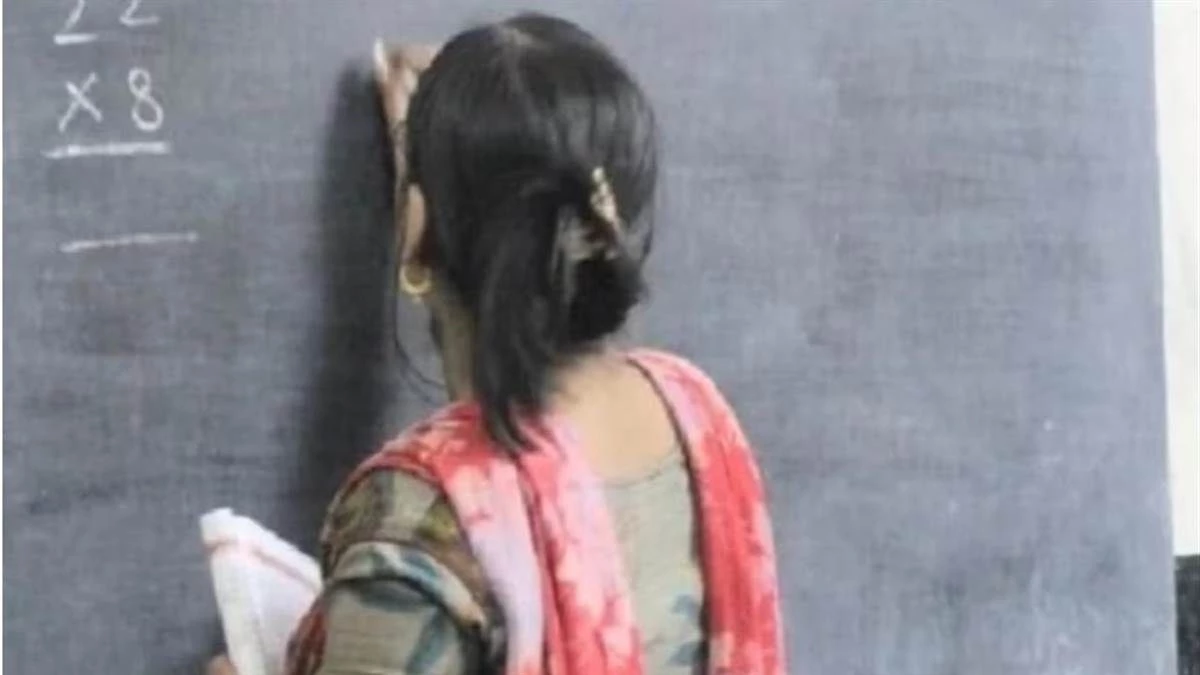 सरगुजा में निर्दयी टीचर ने की हदें पार, दी ऐसी सजा कि बिगड़ गई तबीयत, चल रहा इलाज