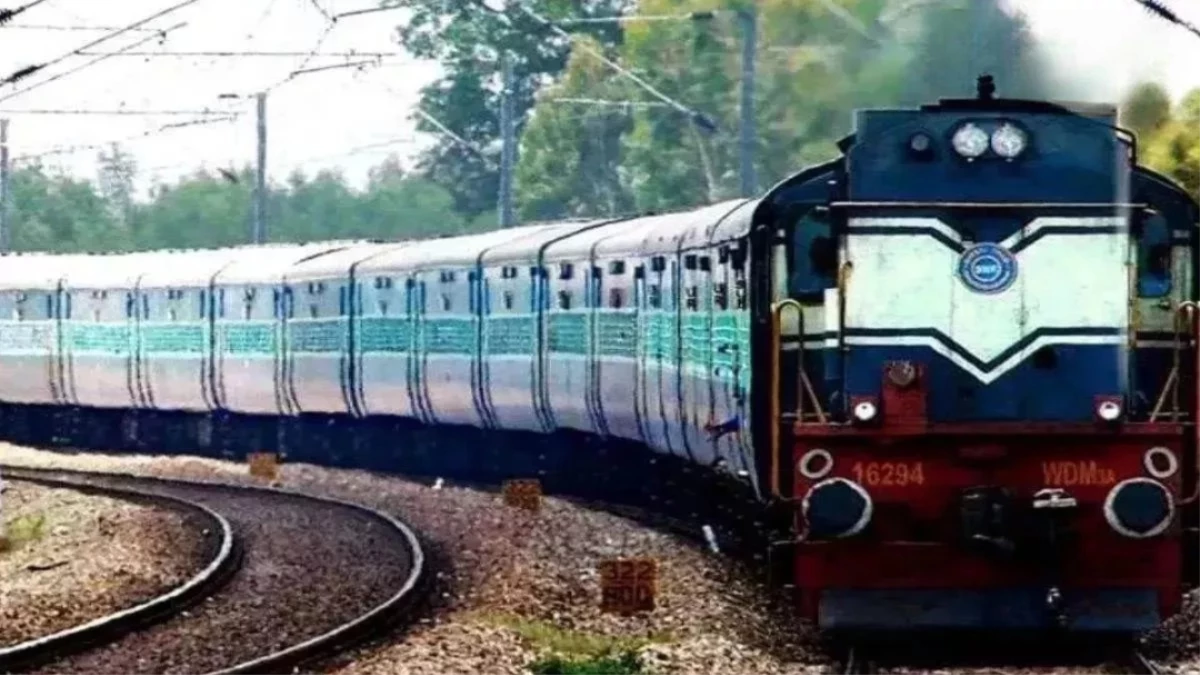रात को आने वाली काशी और ताप्ती गंगा एक्सप्रेस सुबह पहुंची जबलपुर, यात्री परेशान