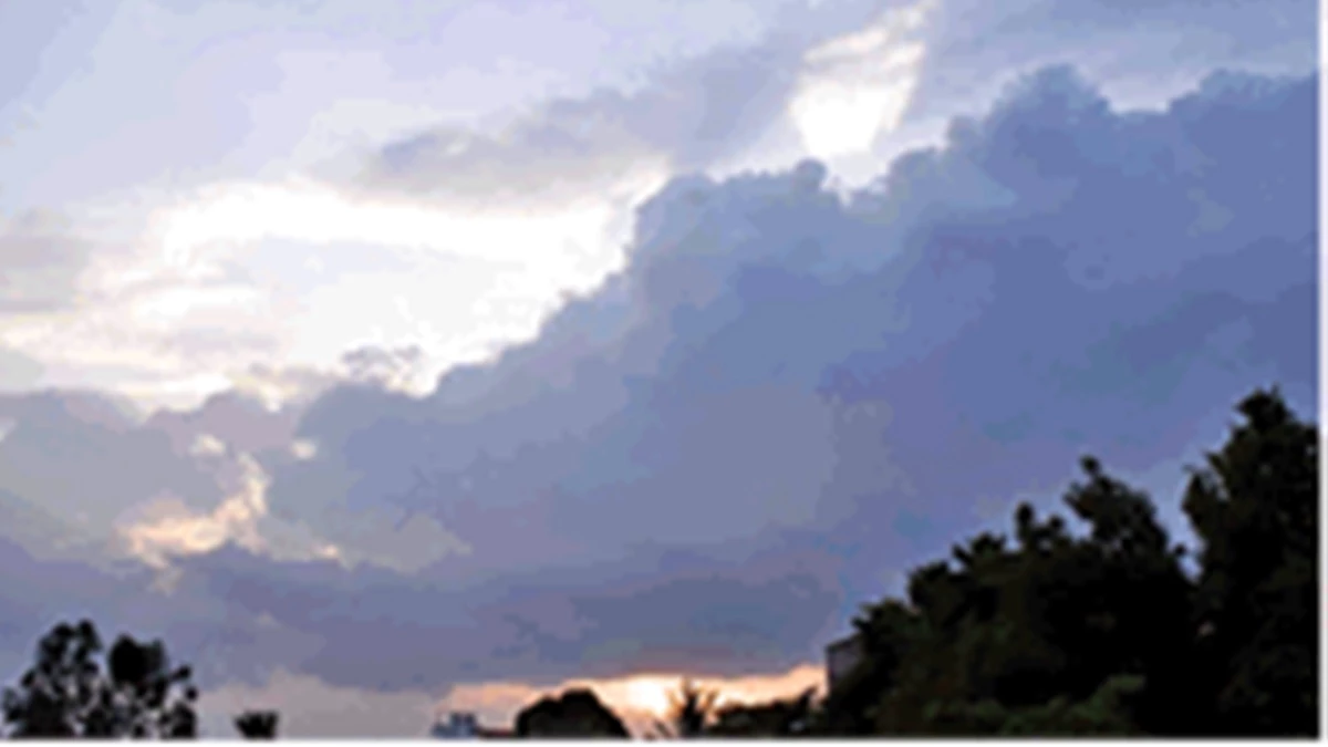 CG Weather Update: छत्तीसगढ़ में अब होगी कम बारिश, कुछ इलाकों में आकाशीय बिजली गिरने के आसार