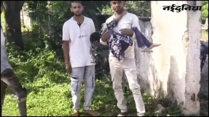 6 साल की बच्ची पर गिरा लोहे का गेट, कमर और मुंह पर आई चोटें, स्ट्रेचर नहीं मिला तो अस्पताल में भटकते रहे पिता