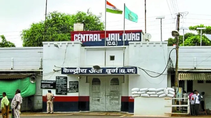 दुर्ग सेंट्रल जेल में पैरोल पर बाहर गए 5 खूंखार कैदी फरार, हत्या और अपहरण की सजा काट रहे थे आरोपी