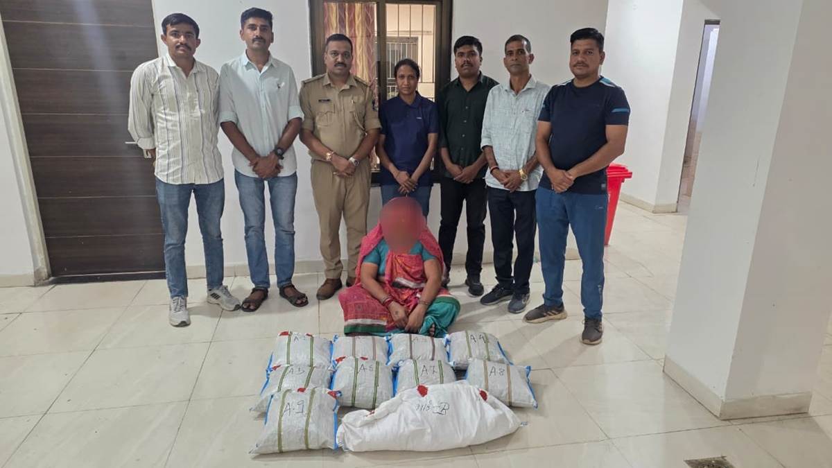 गुजरात के दाहोद में 1.34 लाख रुपये के पोस डोडा चूरा के साथ झाबुआ की महिला गिरफ्तार