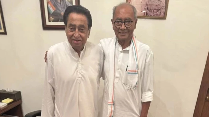 MP कांग्रेस में 'नई बनाम पुरानी' जंग, दिग्विजय-कमलनाथ का खुला विरोध, वरिष्ठ नेताओं पर अपशब्द कहने से हड़कंप