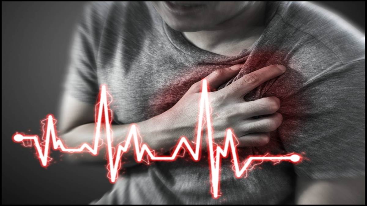 Sudden Cardiac Arrest: आखिर क्यों आ रहे लोगों अचानक हार्ट अटैक, इन लक्षणों से समझकर हो जाएं अलर्ट