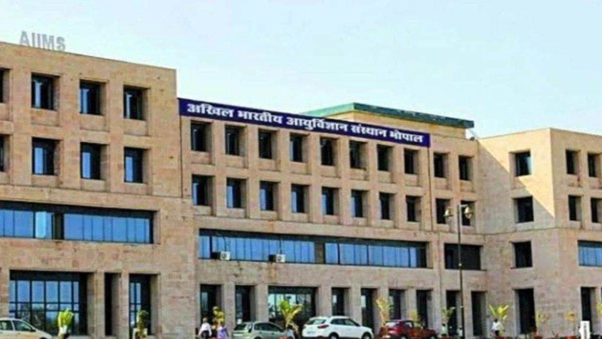 जांघ की मांसपेशी से बहाल की हाथ की गति, मप्र में पहली बार सफल 'मसल ट्रांसफर' सर्जरी