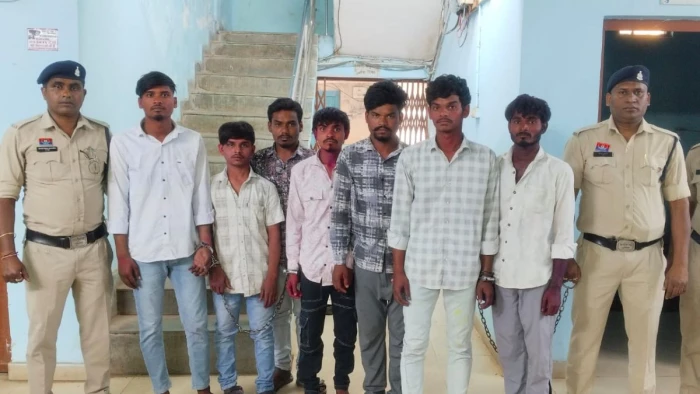 रंग लगाने, पारिवारिक झगड़े और पैसों की लड़ाई में तीन हत्याएं, रायपुर पुलिस ने 24 घंटे में 10 आरोपियों को किया अरेस्ट