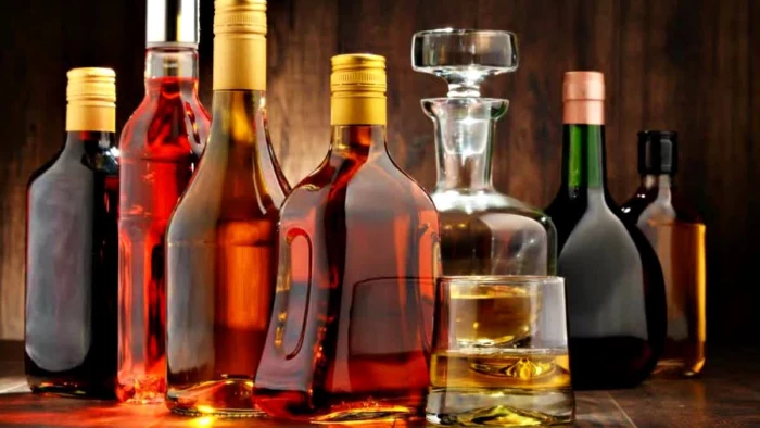 जबलपुर आबकारी विभाग में टेंडर पर बवाल, सबसे महंगी बोली लगाने वाली अफसर की पत्नी को मिला शराब गोदाम का ठेका