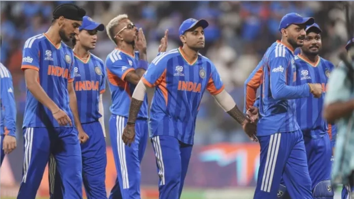 फाइनल से पहले टीम इंडिया में बदलाव की मांग, अभिषेक-वरुण को बाहर करने की चर्चा