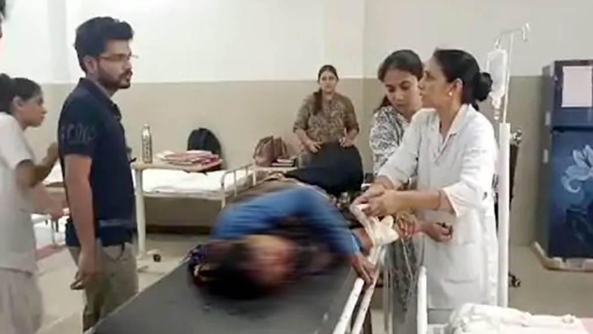 Barwani News: गैस टंकी से भरे ट्रक ने बाइक को मारी टक्कर, दंपती और नाती की मौत