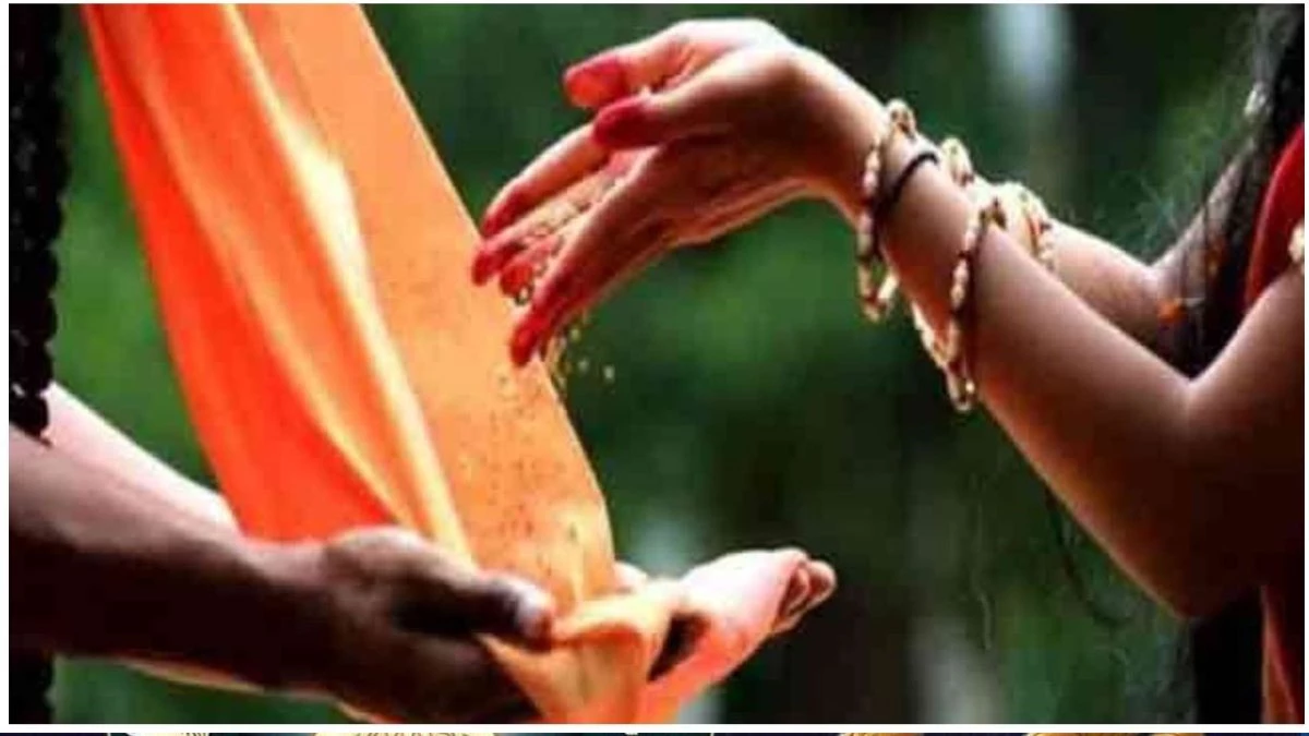 Donation In Temple: मंदिरों में इन चीजों का दान करने से मिलेगा प्रभु का आशीर्वाद, चमक जाएगी रूठी किस्मत