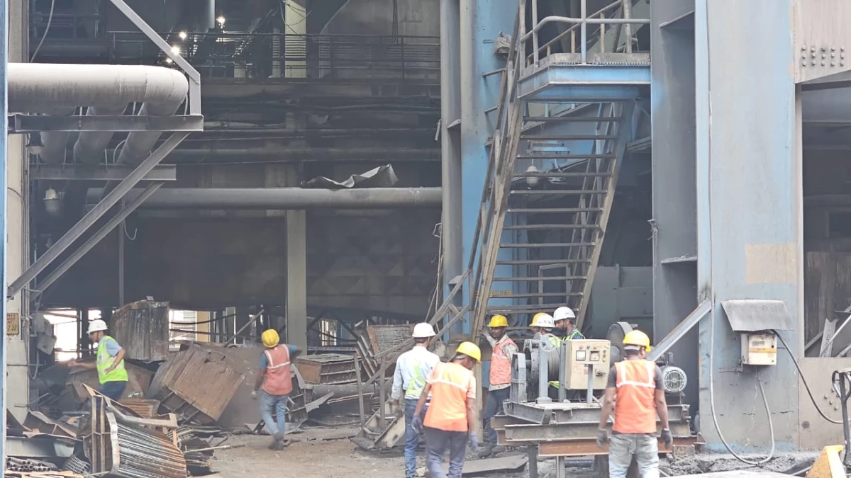 छत्‍तीसगढ़ में हादसा: NTPC में बायलर के पास मेंटेनेंस के दौरान भारी कूपर गिरा, 1 की मौत, 4 गंभीर