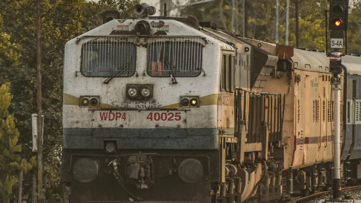 MP News: ट्रेन में यात्री का मोबाइल चुराकर 50 हजार की ऑनलाइन ठगी, बीना से आरोपी गिरफ्तार