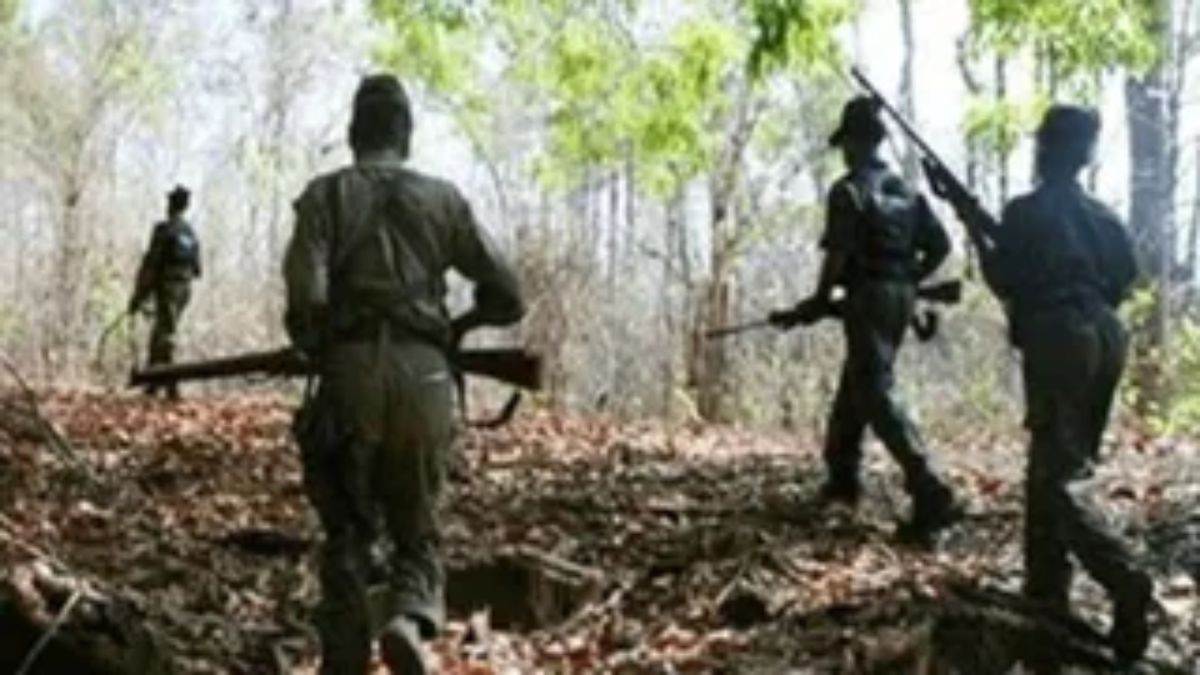 छत्तीसगढ़ में 66 आत्मसमर्पित माओवादियों के लिए 6.60 करोड़ रुपये मंजूर, बंदूक छोड़ मुख्यधारा में लौटने का मिलेगा इनाम