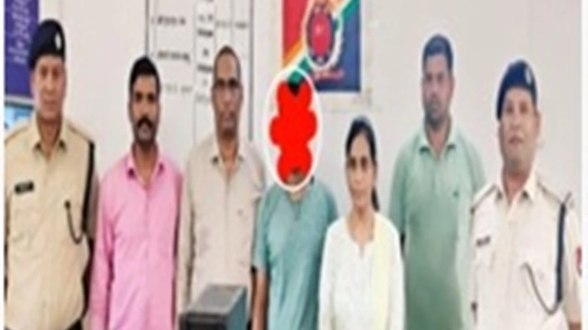 रायपुर में RPF ने रेलवे टिकट दलाल को दबोचा, पर्सनल यूजर आईडी से देता था कंफर्म टिकट