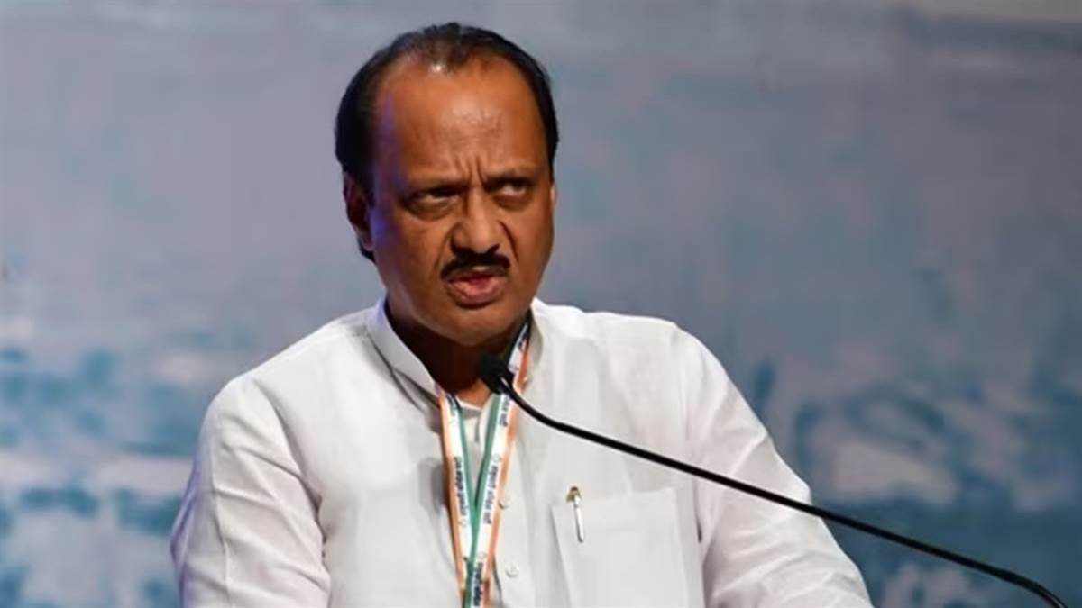 महिला IPS को धमकाने पर घिरे अजित पवार, वायरल वीडियो से बढ़ी फजीहत... विपक्ष ने मांगा इस्तीफा