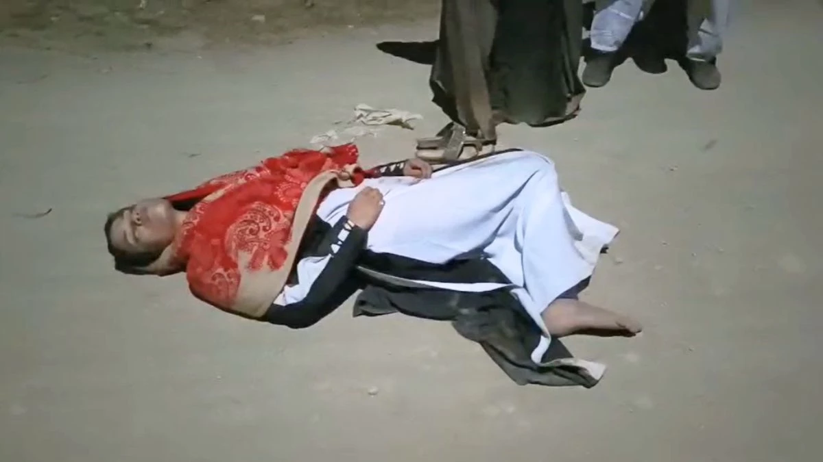 सतना में ससुराल वालों ने बहू को बीच सड़क घसीट-घसीटकर पीटा, अधमरी हालत में छोड़कर भागे