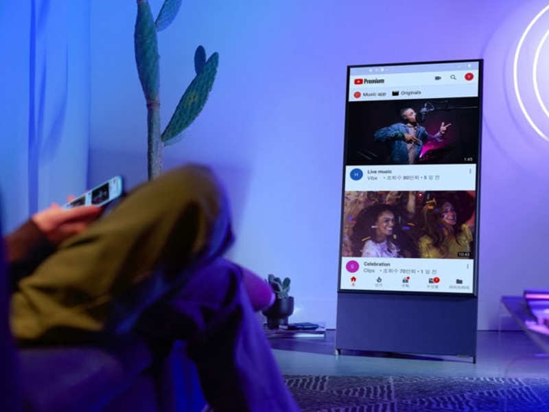 Samsung at CES 2020: Samsung ने पेश किया ऐसा टीवी, TikTok Video देखने के लिए कर सकेंगे रोटेट