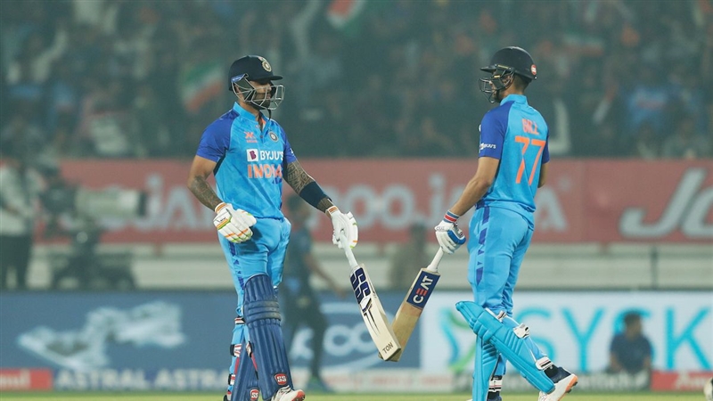 IND vs SL 3rd T20: Team India’s score crossed 200, Suryakumar scored a brilliant century