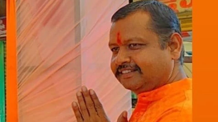 छत्तीसगढ़ में अफीम की खेती करने वाले नेता विनायक ताम्रकर को भाजपा ने पार्टी से निकाला