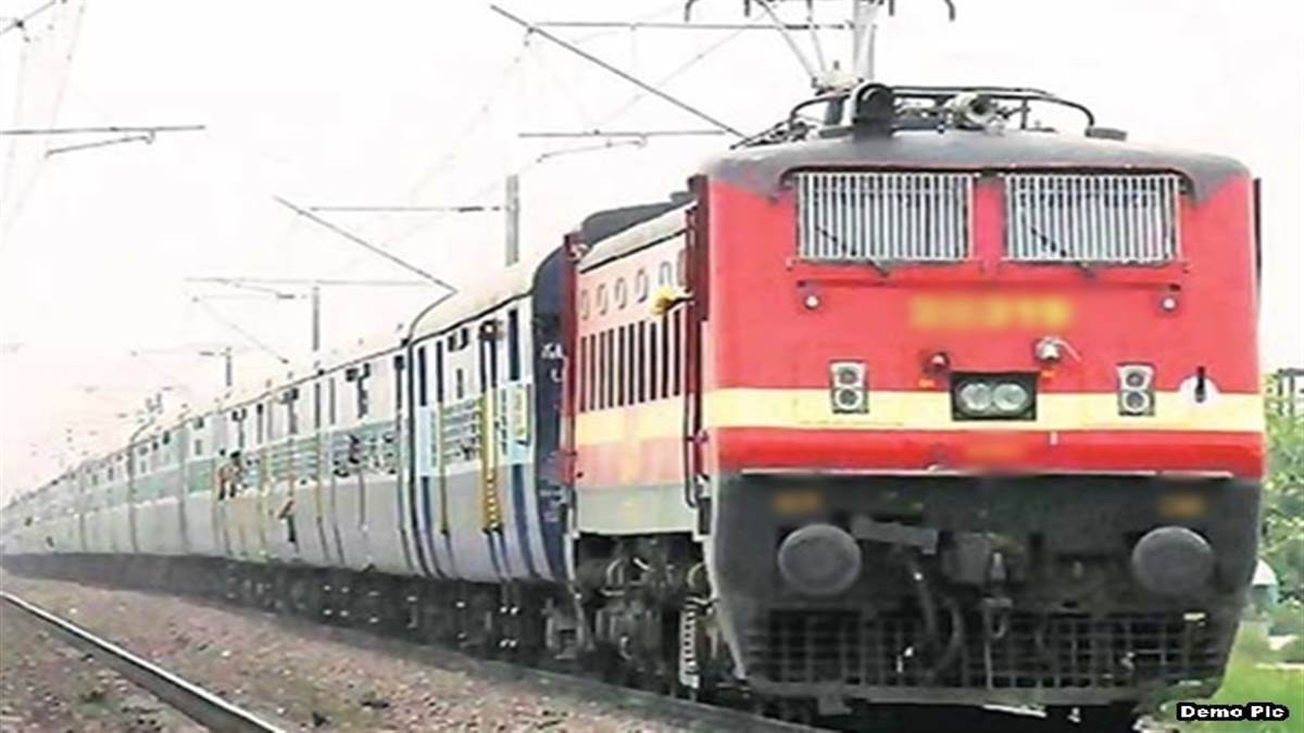 Summer Special Train इंदौर से चलने वाली 4 ट्रेनों में ग्रीष्मकालीन