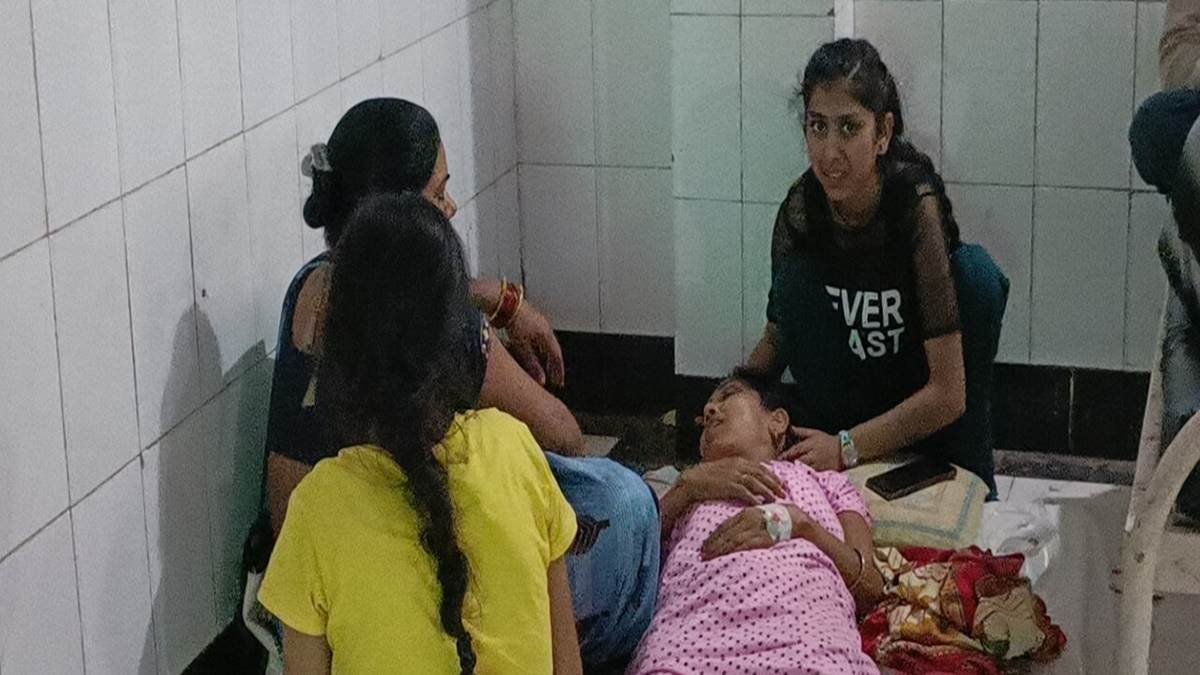Katni Information : खाना खाने के बाद बिगड़ी एक ही परिवार के तीन लोगों की हालत