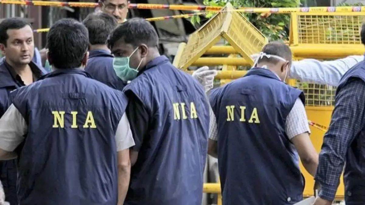 बंगाल में NIA की टीम पर हमले के बाद हुई FIR, पुलिस ने छेड़छाड़ का मामला किया दर्ज