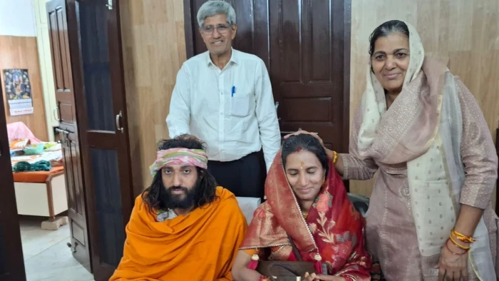 'शादी तो कर ली, लेकिन नहीं रहेंगे घर पर...' महाकुंभ में फेमस हुए IIT बाबा ने बताया अपना 'पहाड़ वाला प्लान'