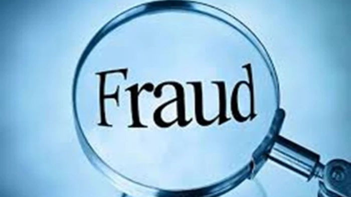 इंदौर में ग्रीन कॉटेज एवं रिसोर्ट के डायरेक्टर दंपती पर दो करोड़ रुपये की ठगी का केस इंदौर में ग्रीन कॉटेज एवं रिसोर्ट के डायरेक्टर दंपती पर दो करोड़ रुपये की ठगी का केस