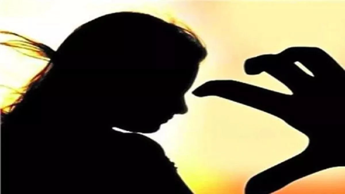 Bhopal में होम ट्यूटर बना ब्लैकमेलर, पहले बनाया वीडियो फिर वायरल करने देकर करता रहा दुष्कर्म