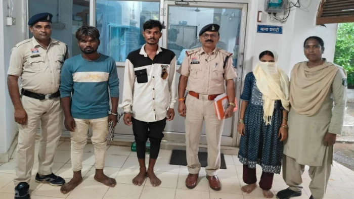 Chattisgarh Crime: रिश्तों के भेष में छिपा था शैतान, नाबालिग को बनाया हवस का शिकार, महिला सहित तीन गिरफ्तार