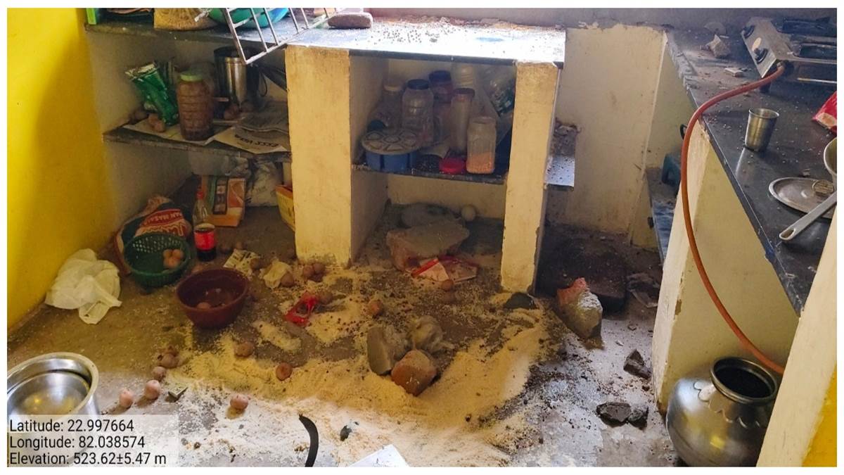 मध्यप्रदेश से आए 3 हाथियों का मरवाही में कहर, 3 दिन में 4 घर तोड़े, राशन खाकर 15 किसानों की फसलें रौंदी