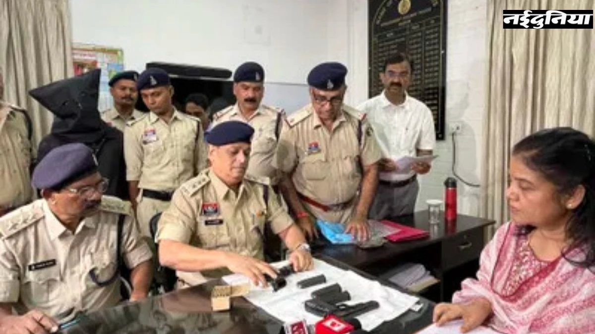 चलती ट्रेन से सोते हुए ITBP के जवानों की सर्विस रिवाल्वर, मैगजीन और कारतूस चोरी, GRP ने पकड़ा चोर