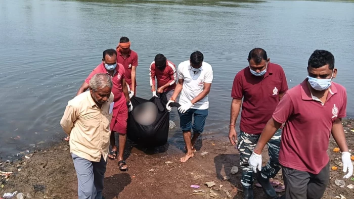 CG में गनियारी शिवनाथ नदी के तेज बहाव में बहा युवक, दो दिन की तलाश के बाद SDRF ने बरामद किया शव
