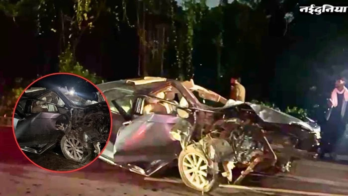 टायर फटने से बेकाबू होकर रेलिंग से टकराई तेज रफ्तार कार, Airbag ने बचा ली 3 लोगों की जिंदगी