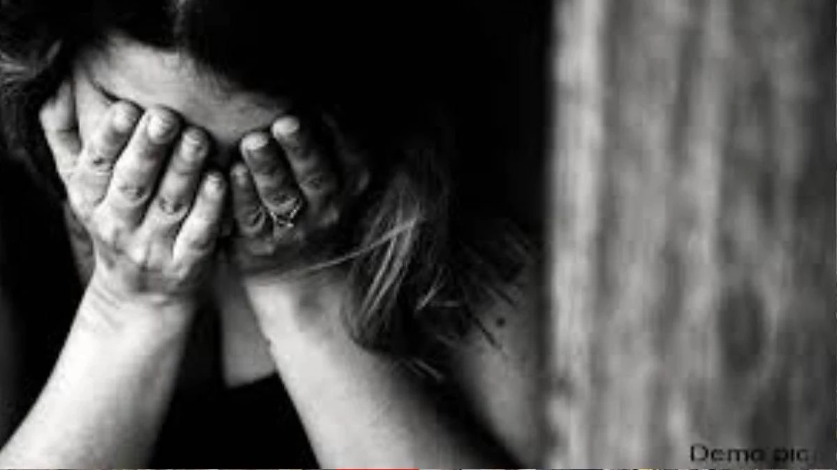 क्रूरता की सारी हदें पार, 'ऑफिस में बुलाता और कपड़े...', 8वीं की छात्रा के साथ स्कूल प्रबंधक ने महीनों तक किया दुष्कर्म