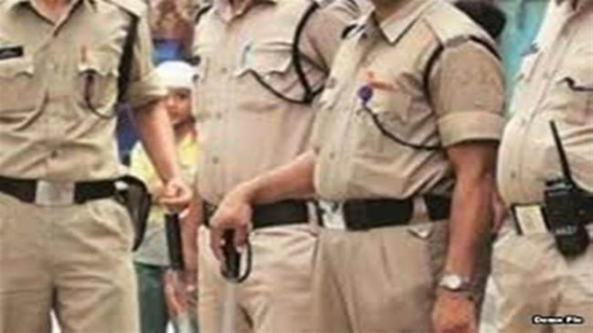 MP में पुलिस की बर्बरता का वीडियो वायरल, ASI सहित चार कर्मी लाइन अटैच