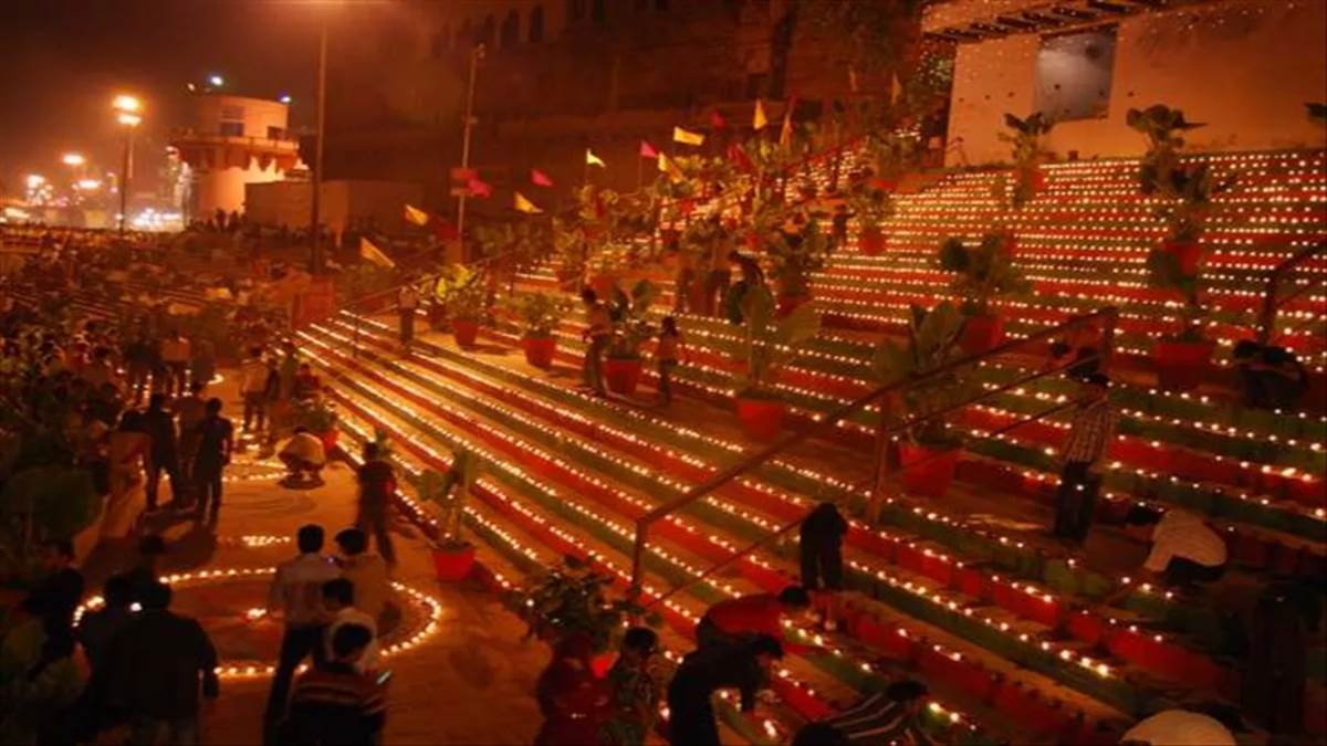 Dev Diwali 2022: देव दीपावली आज, शुभ मुहूर्त में करें ये काम, जानें महत्व व पूजा विधि