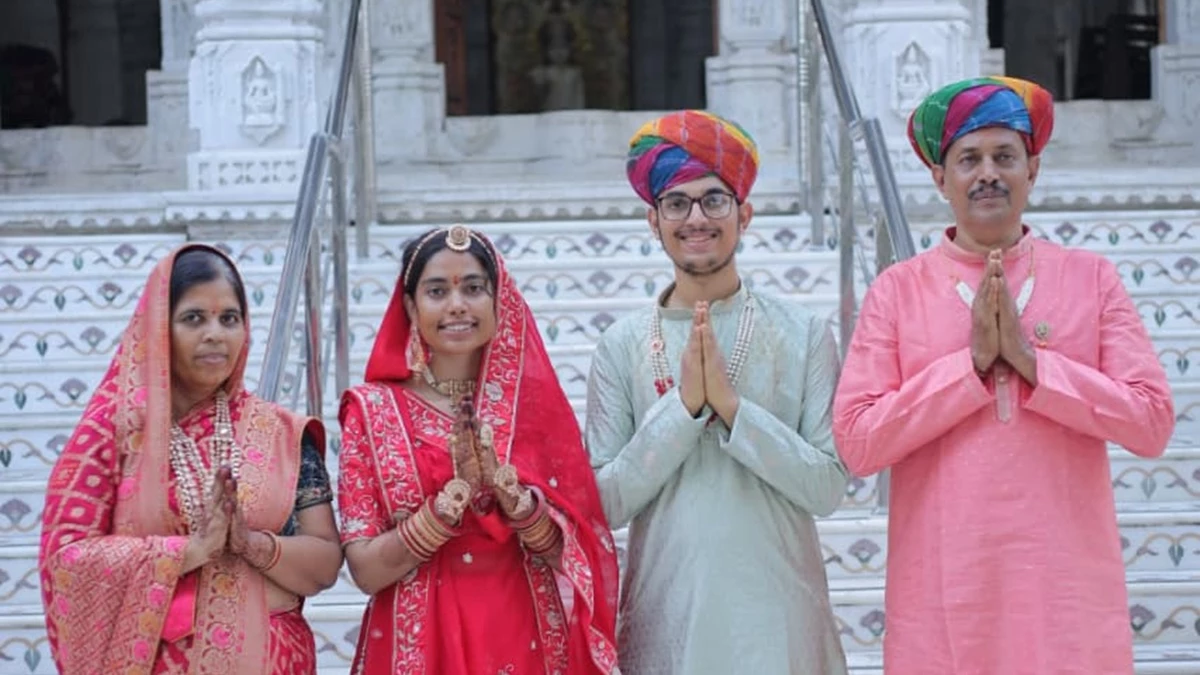 5 करोड़ रुपये की संपत्ति छोड़कर, पति-पत्नी अपनी डॉक्टर बेटी और सीए की पढ़ाई कर रहे बेटे के साथ लेंगे संन्यास