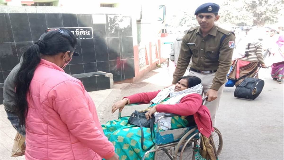बिलासपुर स्टेशन में पैर फिसलने से महिला यात्री घायल,सिम्स में भर्ती
