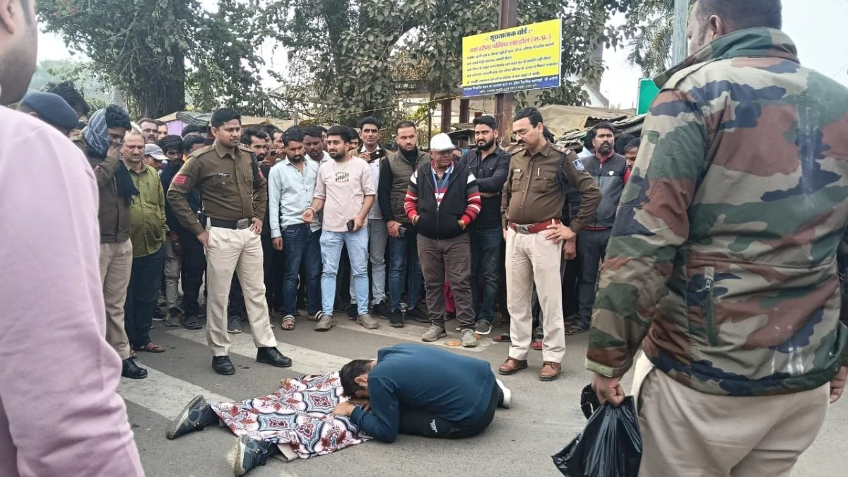 Breaking: शहडोल में बस ने पुलिस कॉन्सटेबल को मारी टक्कर, घटनास्थल पर ही मौत