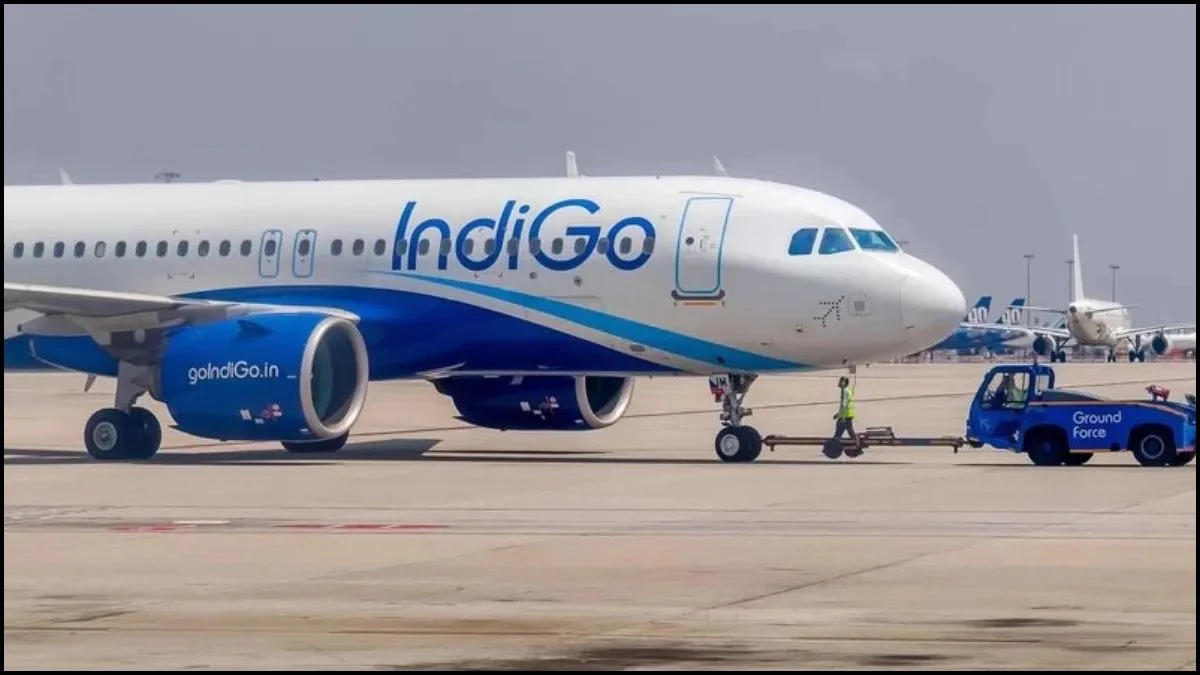 Indigo Crisis: इंदौर में 50 हजार यात्री प्रभावित, 5 दिन में 125 फ्लाइट्स कैंसिल, जानें रविवार को क्या रहे हालात