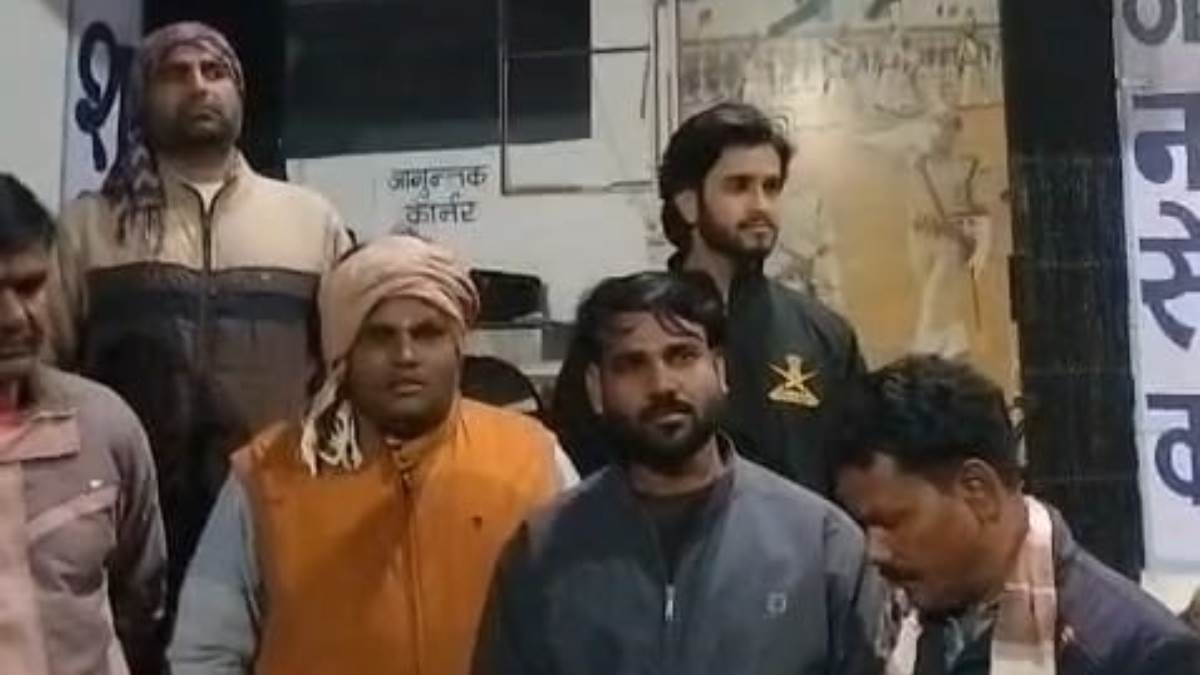 MP में किसान कांग्रेस अध्यक्ष की विवादित पोस्ट, कहा- 'जय श्रीराम लिखना छोड़ो तब होगा भला', हिंदू संगठनों का भारी हंगामा