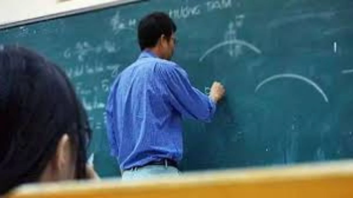 परीक्षा ड्यूटी से इनकार अब पड़ेगा भारी, एमपी सरकार ने लागू किया ESMA, दायरे में साढ़े तीन लाख शिक्षक