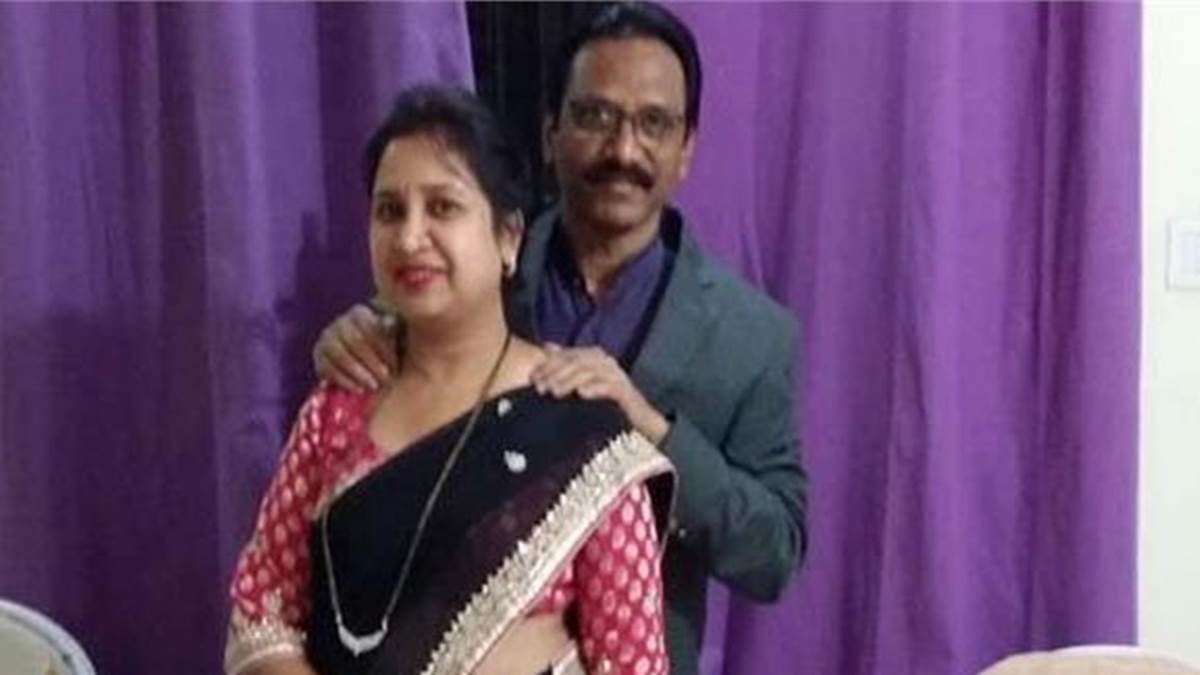 Jabalpur News : पूर्व नगर निगम आयुक्त रमेश थेटे और उनकी पत्‍नी मंदा के विरुद्ध प्रकरण दर्ज