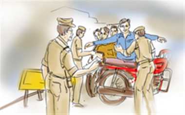 दो बालिकाओं को चाइल्ड लाइन को सौंपा