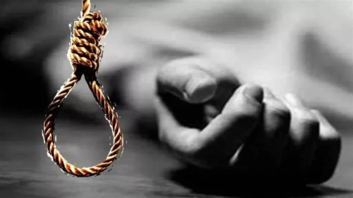 भोपाल में दुखी होकर युवक ने लगाया फांसी, दीवार पर मार्कर से लिखा- पत्नी के अवैध संबंध, ससुराल वाले करते हैं परेशान